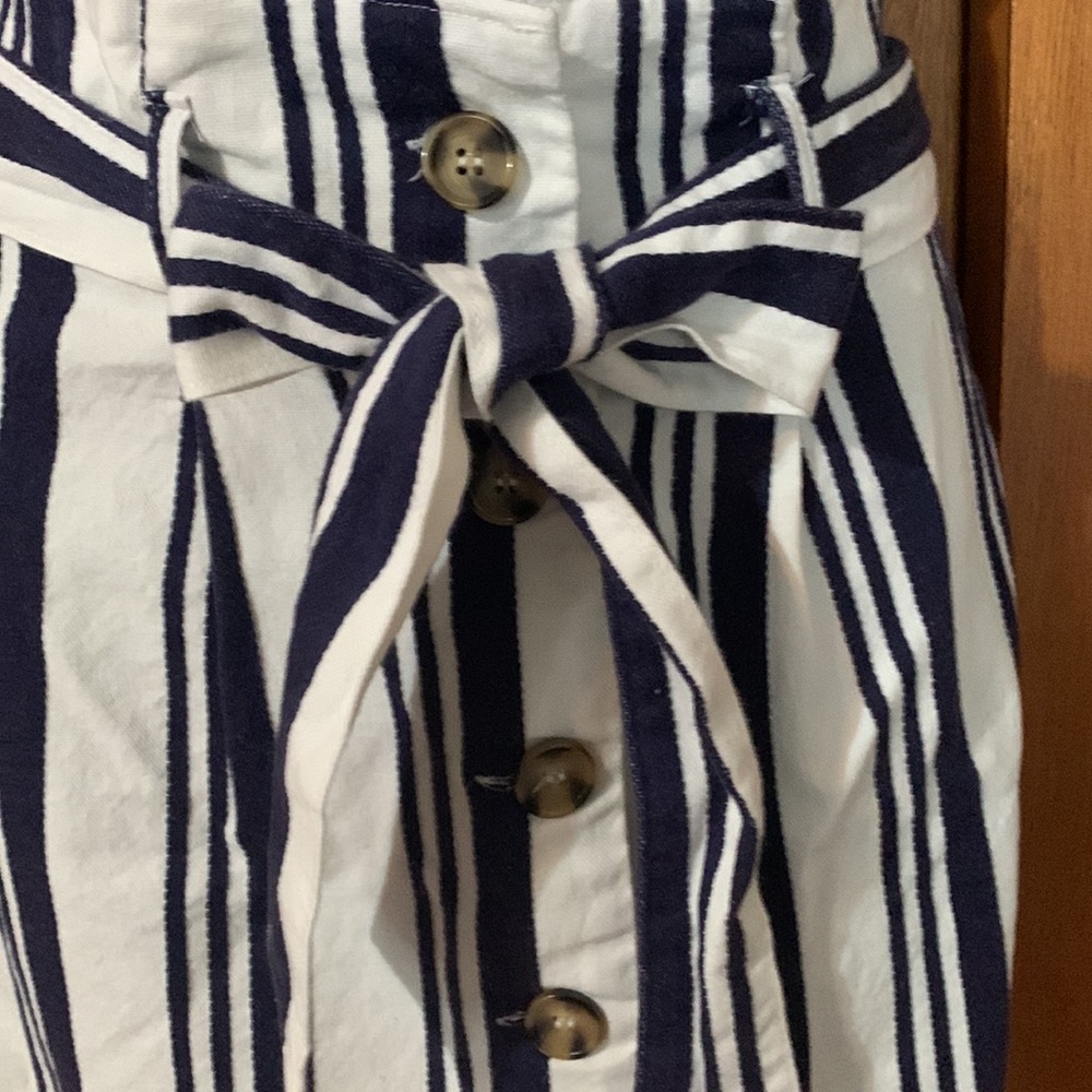 Skirt white with blue stripes, F21 - Picture 2 of 5